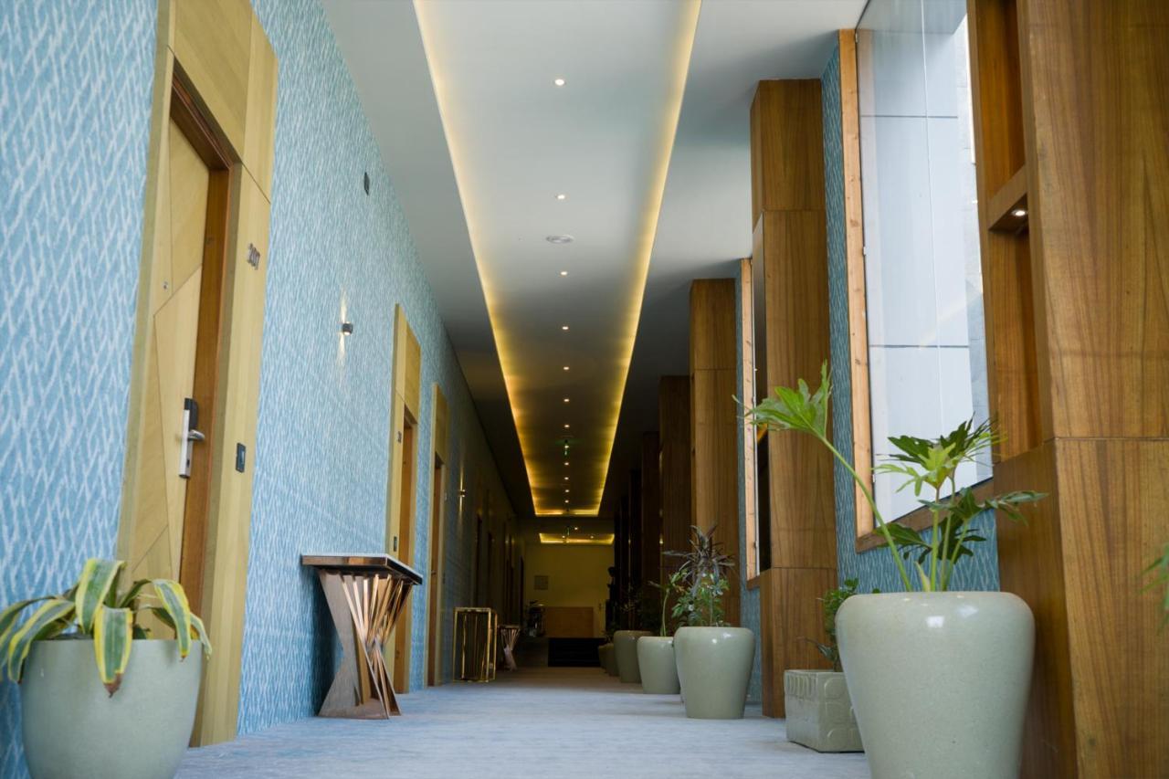 Clarks Inn Suites คางกรา ภายนอก รูปภาพ