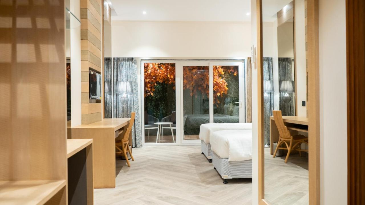Clarks Inn Suites คางกรา ภายนอก รูปภาพ